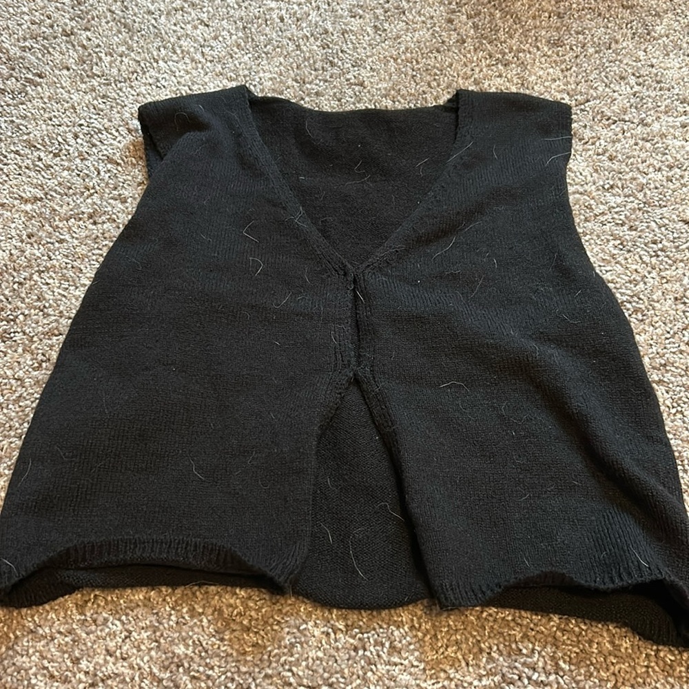 Black crop top SIZE L